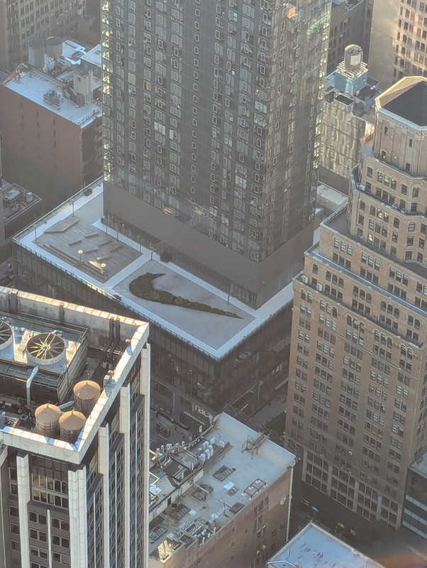 PXL_20251008_212103755