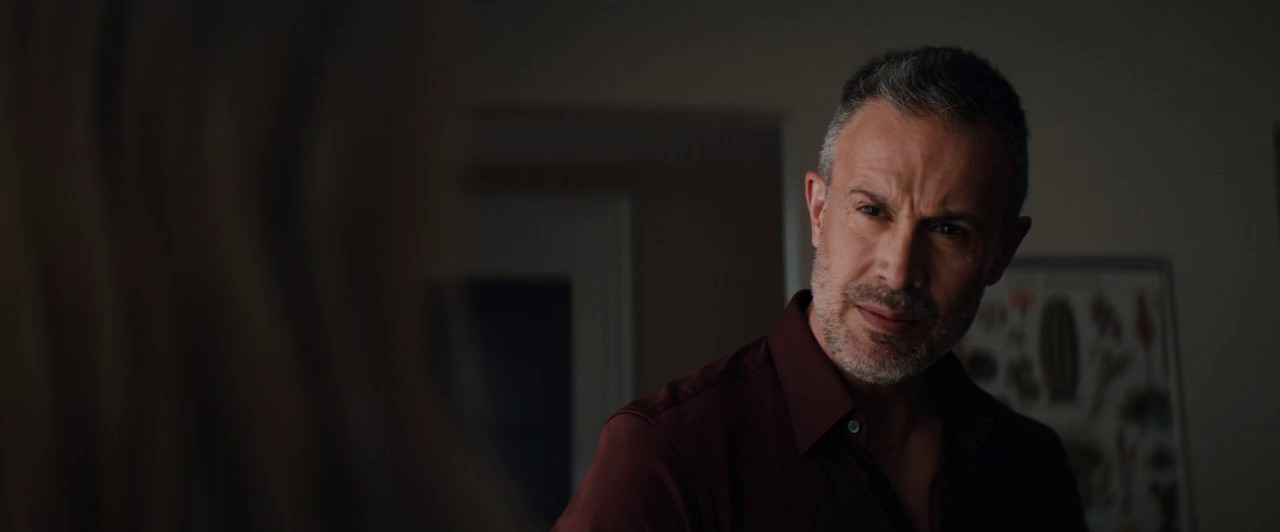 The-Girl-in-the-Pool-2024-English-AMZN-WEBRip-720p-x264-AVC-AAC-2ch-MSub-mkv-0000