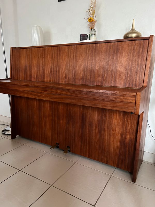 99ac0e376457ee86f6b84b58f020e0abdb351637