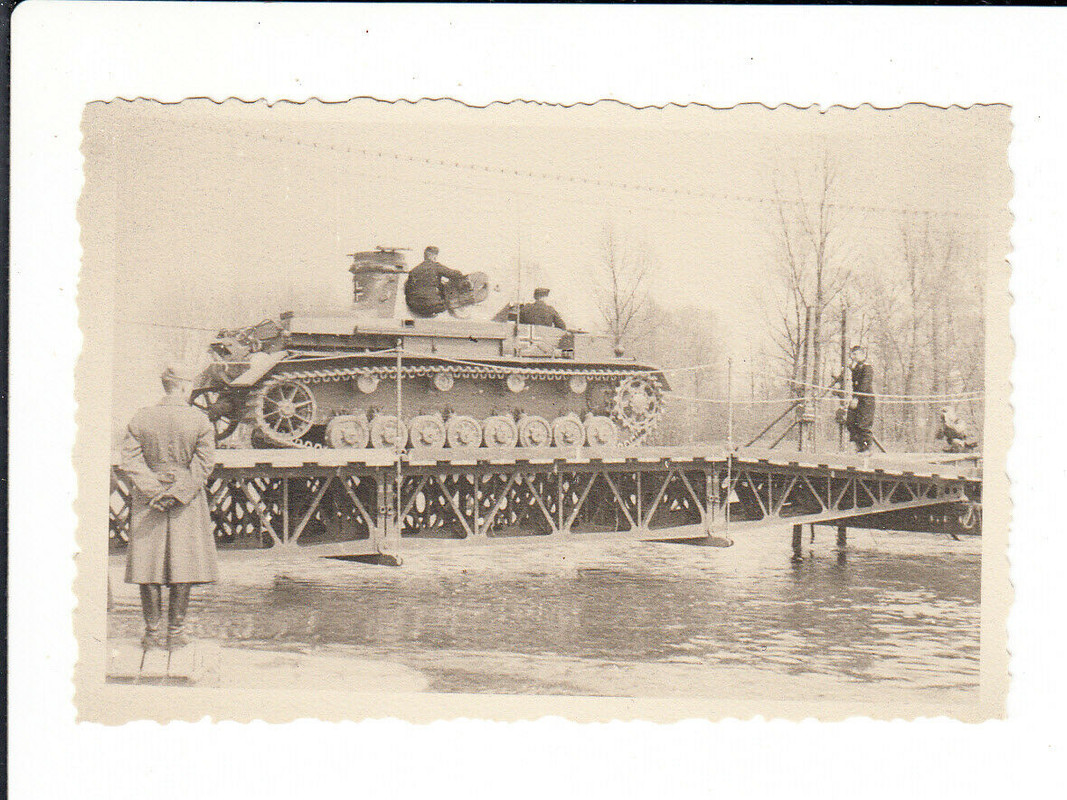 Kampfpanzer Panzer IV Vormarsch Rußland – Flußquerung – Foto 2.WK