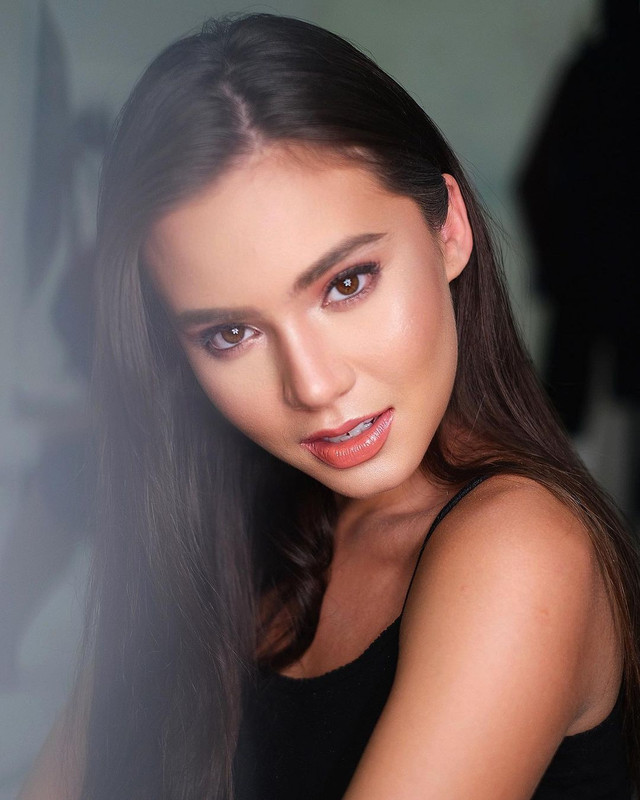 Karen Nijsen adalah seorang model Indonesia yang memiliki darah keturunan Belanda dan Minang.