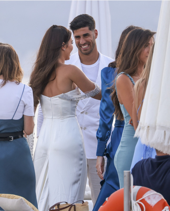 6C5BC1FC-5026-43F9-A7A9-6C49DAFB4C20