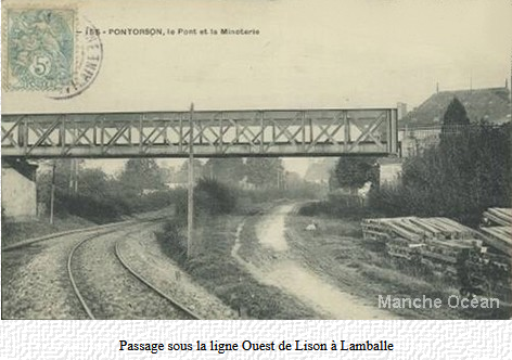 SNCF-Ligne-Pontorson-Mt-St-Michel-04-Gare-passage-pont-Carte-postale SNCF-Ligne-Pontorson-Mt-St-Michel-04-Gare-passage-pont-Carte-postale