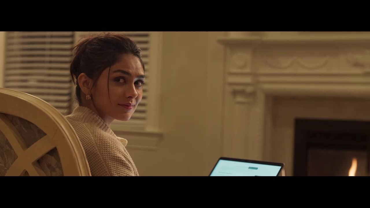 The-Family-Star-2024-Hindi-WEBRip-720p-AVC-EAC3-6ch-mkv-0005