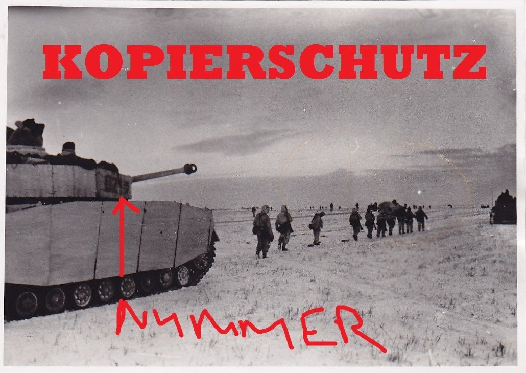 Panzer IV mit Turmschürzen Seitenschürzen Turm-N