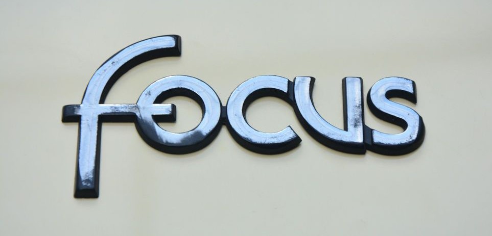 logo focus