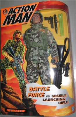 Action Man military figures, carded sets and vehicles. BC18-A603-C036-4-F0-E-B388-9-E3-A09413297