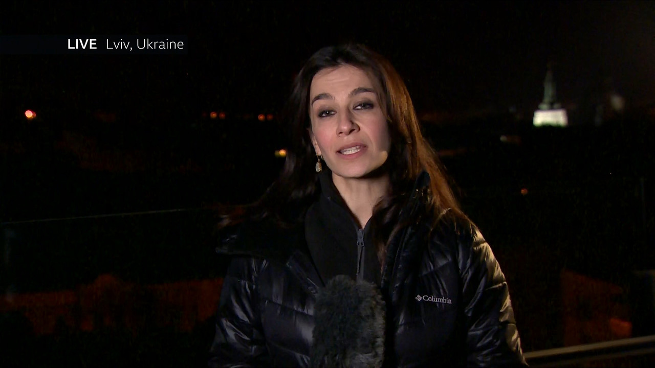 Newsnight_20220303_22302310.ts_snapshot_12.32.330