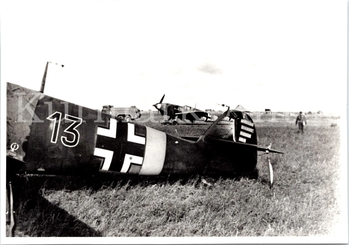 S353 Photo Wehrmacht Archive Repro Luftwaffe Aircraft Me109 Balance RKT Pilot JG77