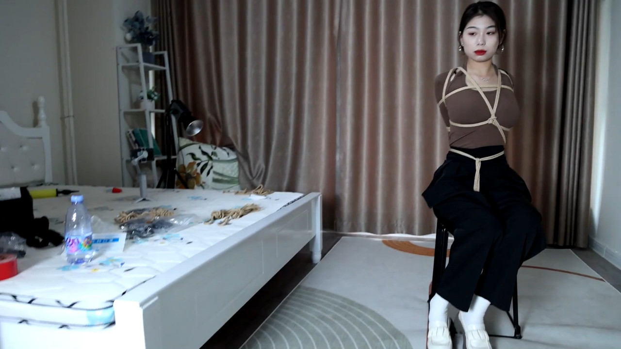 吴越原创 性感小猫晴子试镜.mp4_20221004_092526.654