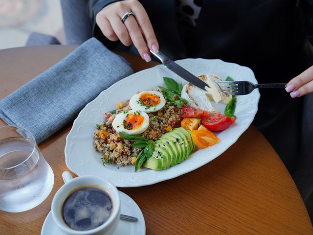  eat a balance diet to support your skin from the inside with enough nutrients 