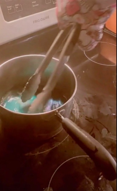 Sleepy Chicken, el trend de TikTok para curar el COVID-19 que podría matarte