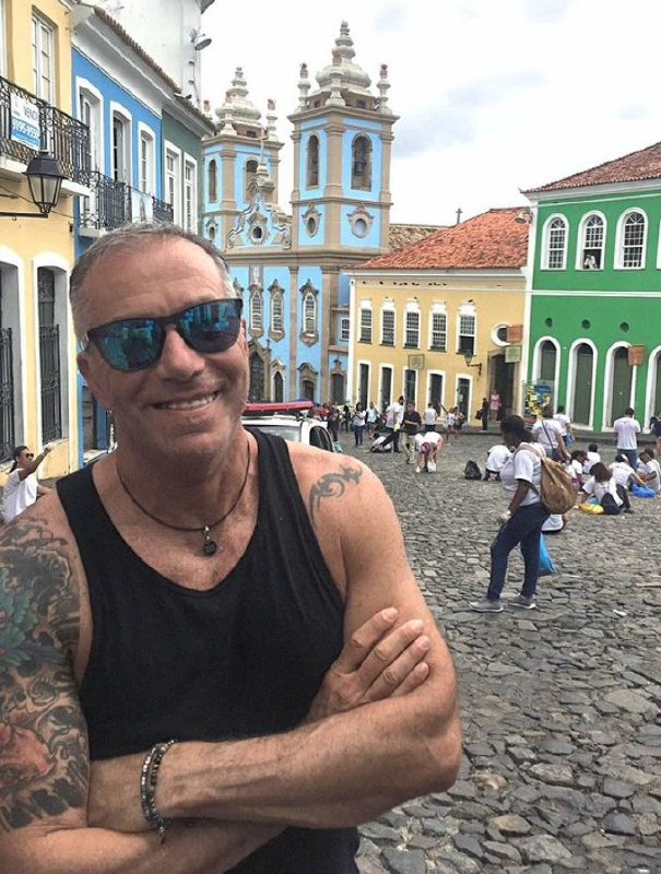 A569E359-68A0-42F6-AA22-E8FB292F7AD5