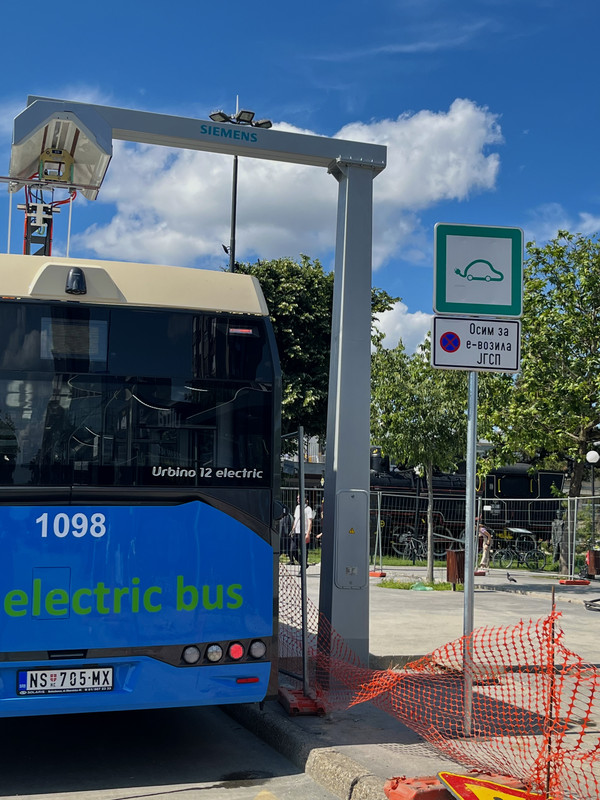 CFD034B3-DEBE-47A6-B299-0544E7C6DA93