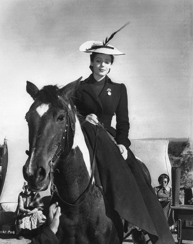 loretta_young_c62