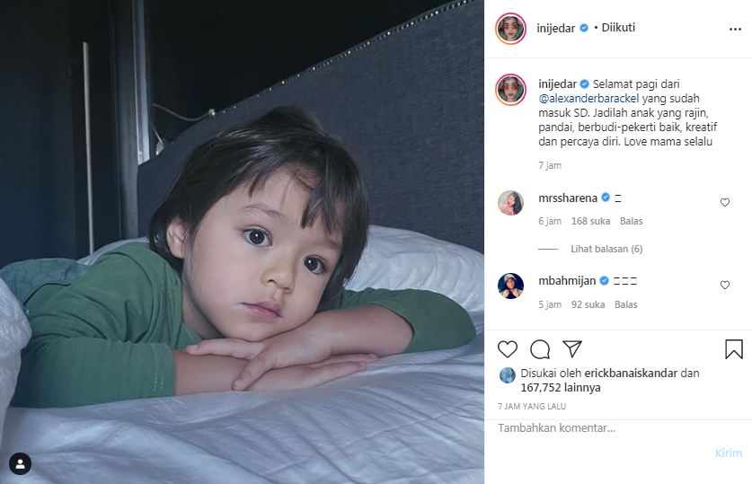 El Barack sedang melamun