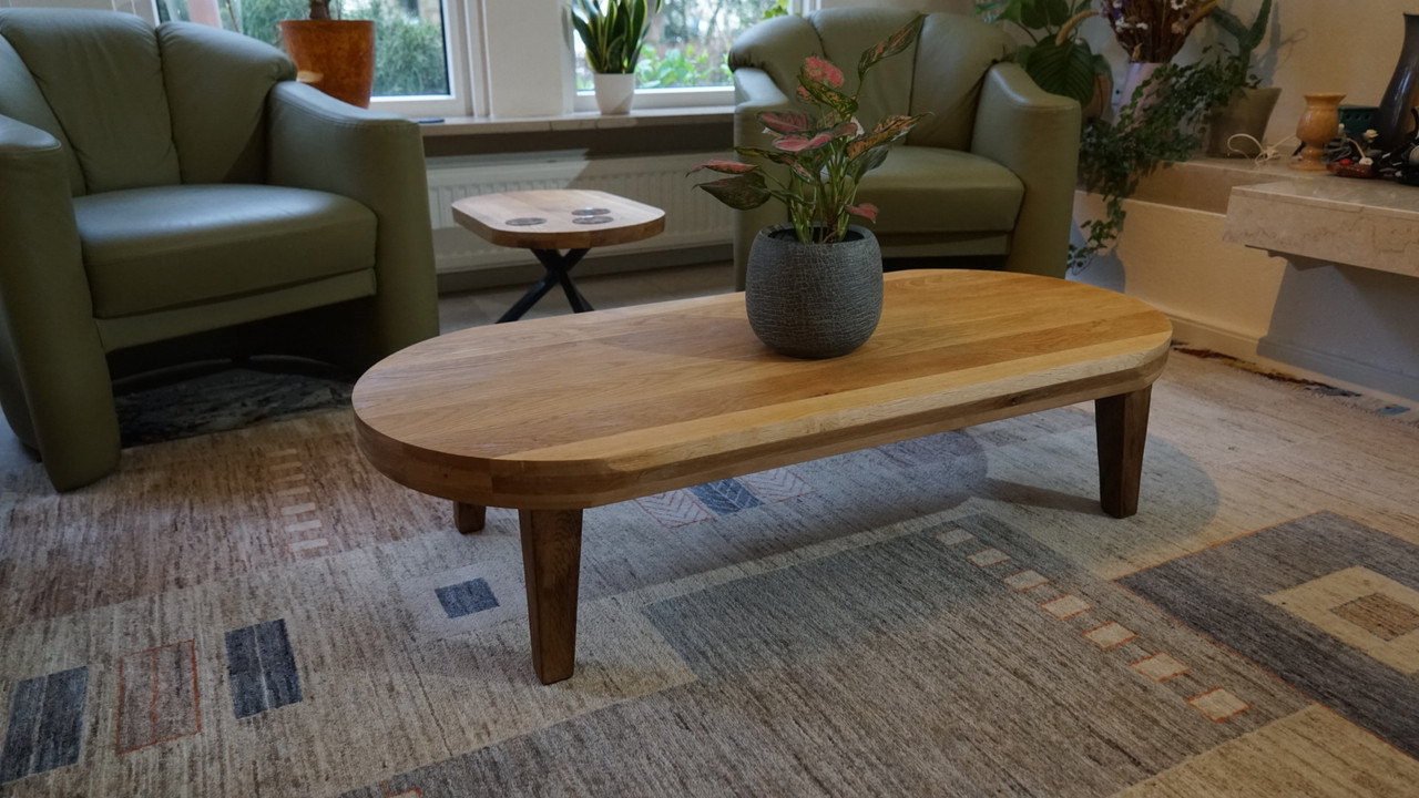 Massief houten salontafel op maat, robuust en elegant