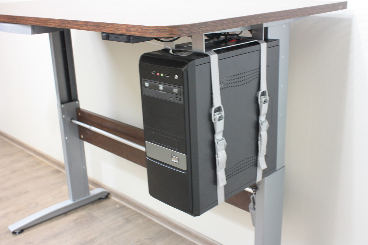 0083d987684165352f84e04c8966bc43