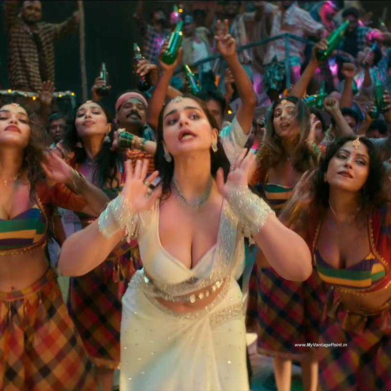 32 Ayesha Khan Hot Item Song MOTHA in Gangs of Godavari (2024)