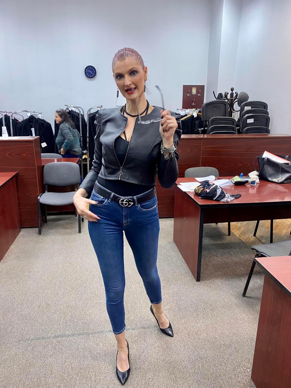 906AFFB2-9462-4955-BDEF-2FBC3E644A5E