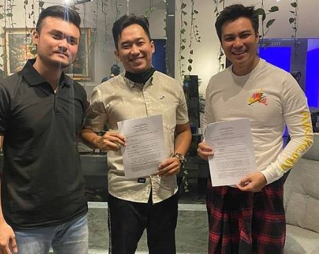 Gilbert sibuk menjadi pengacara