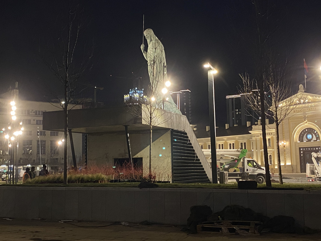 C78C1987-CBDA-46B0-ADA4-AB4DAEBD34A2