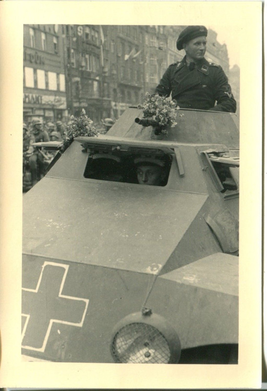 Kommandant Spähpanzer Parade auf dem Wenzelsplat