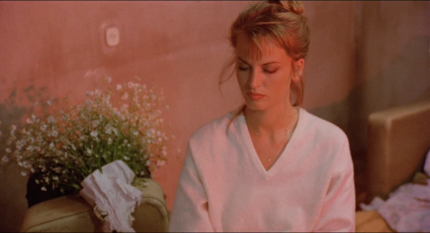 La Ragazza Dal Pigiama Giallo (1977) BRRip.Dual.mkv_snapshot_00.42.48.165