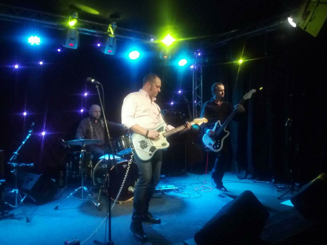 1DCBF9AB-ABF5-4F32-8692-A73B5324B2B0