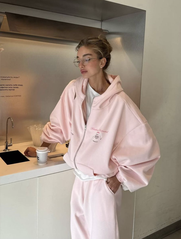 Модний жіночий спортивний комплект для тренувань та повсякденного носіння