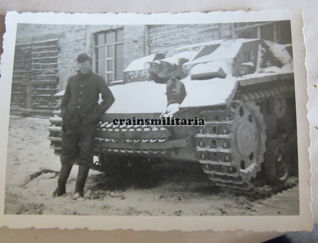 Orig. Foto Sturmgeschütz StuG III Panzer in Russland Winter 1941