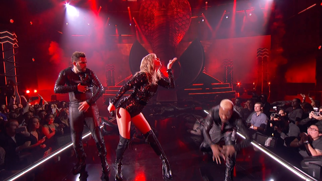 1.Taylor Swift - I Did Something Bad(2018 AMAs,oct 09)(FEED-1080