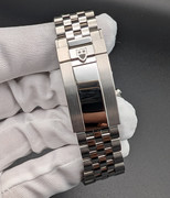 PXL_20250925_021241131