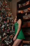 Marvel-Charm-Karina-Holiday-Spirit-011
