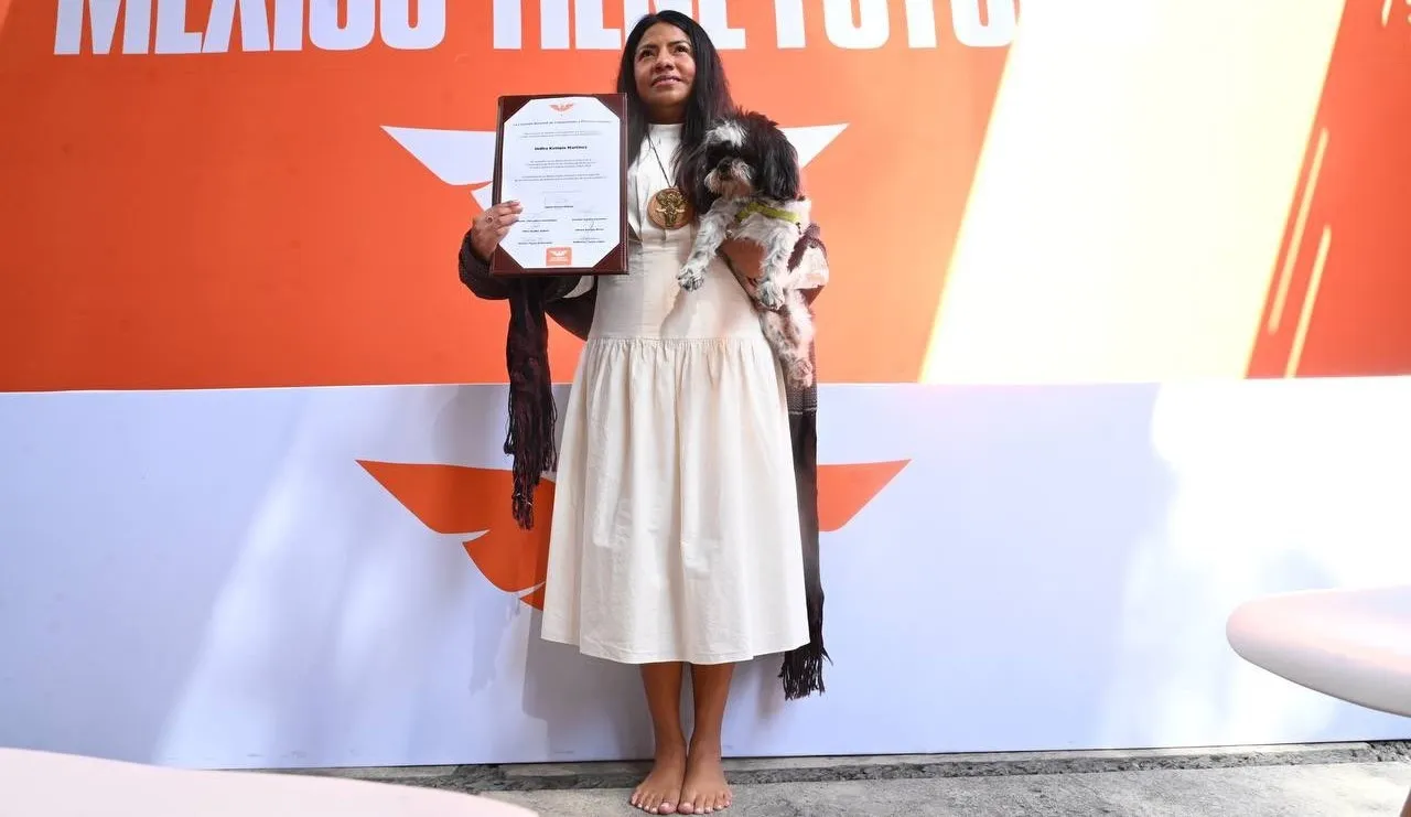 Indira Kempis va por la Presidencia; hace oficial su registro con MC