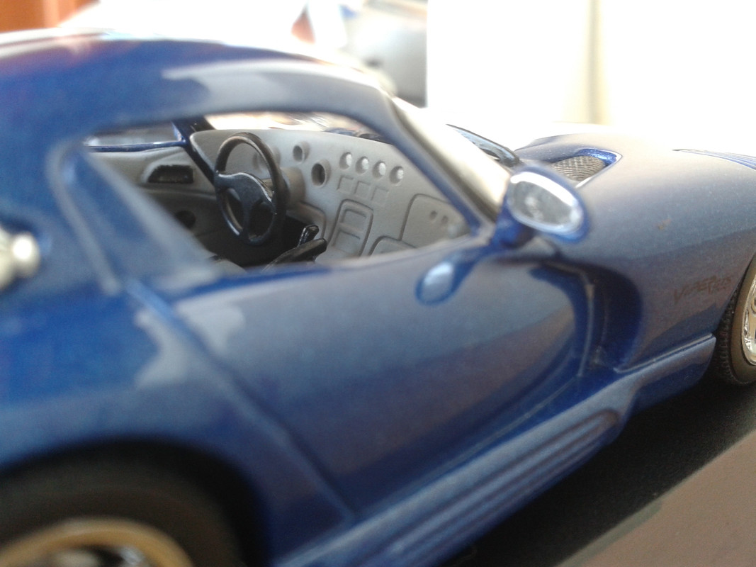 1996 Dodge Viper [Mk I Phase II SR] GTS (Minichamps) (7)