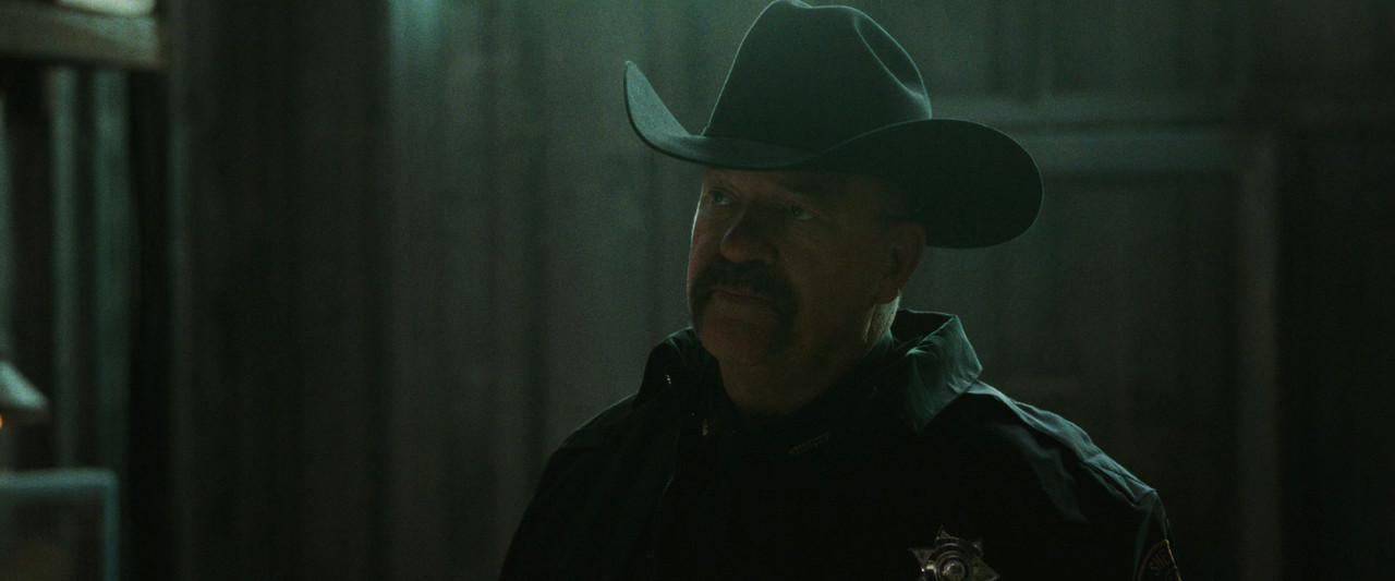 SHE.RIDES.SHOTGUN.2025.1080p.AMZN.WEB-DL.DDP5.1.H.264-BYNDR.mkv_20250826_160442.653