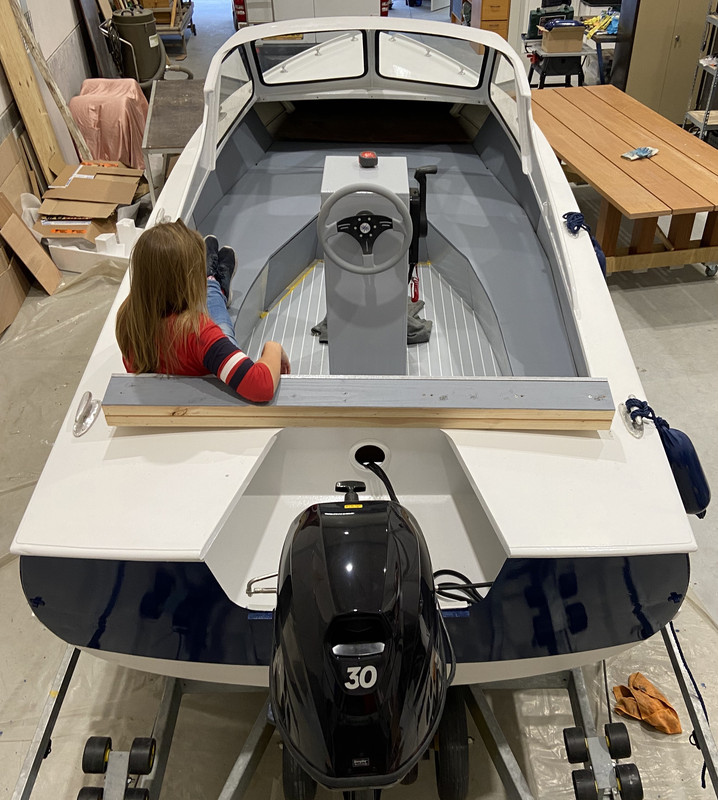 1B384430-7F31-4312-9A31-8447A0131C94