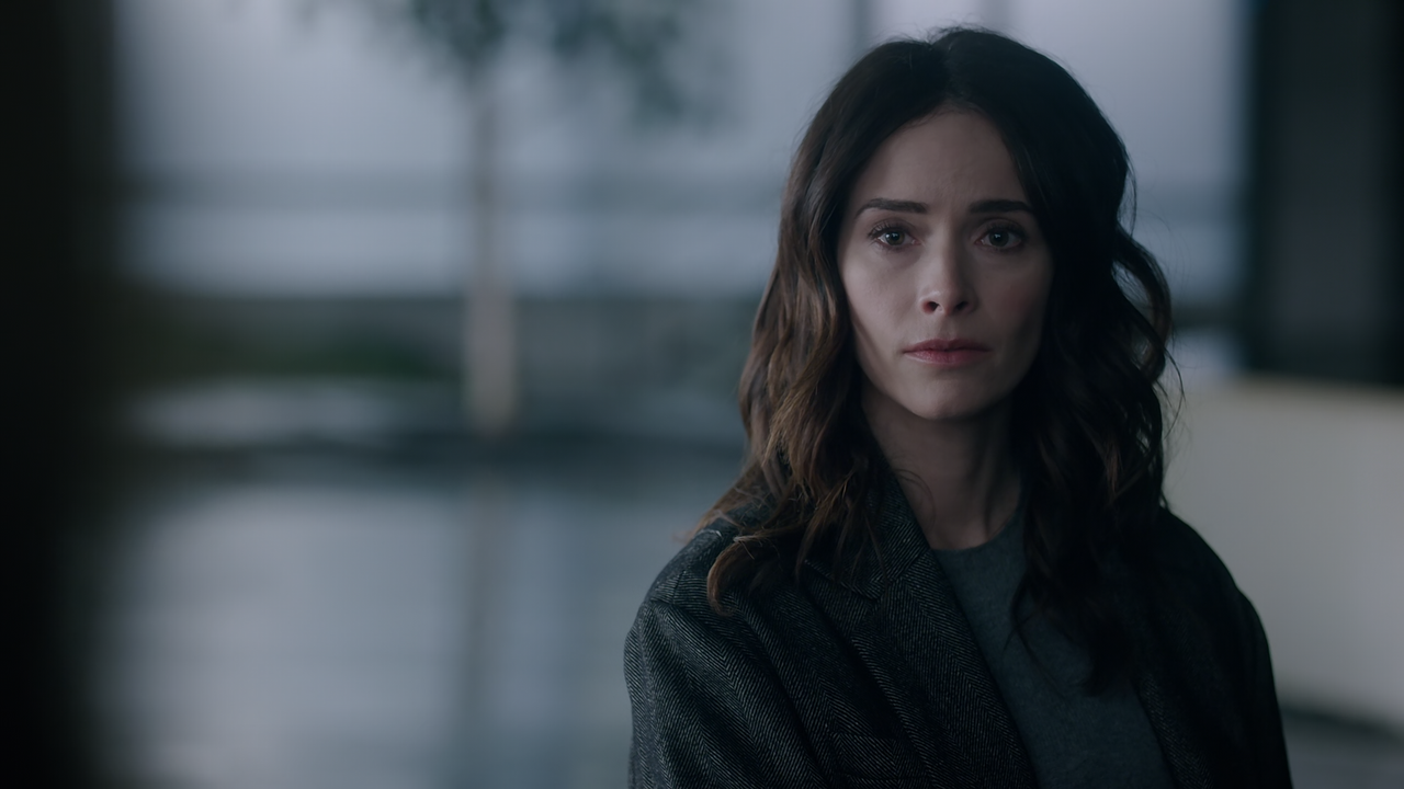 Timeless.S02E05.The.Kennedy.Curse.1080p.10bit.BluRay.DD5.1.HEVC-Vyndros.mkv_snapshot_27.23_[2020.08.