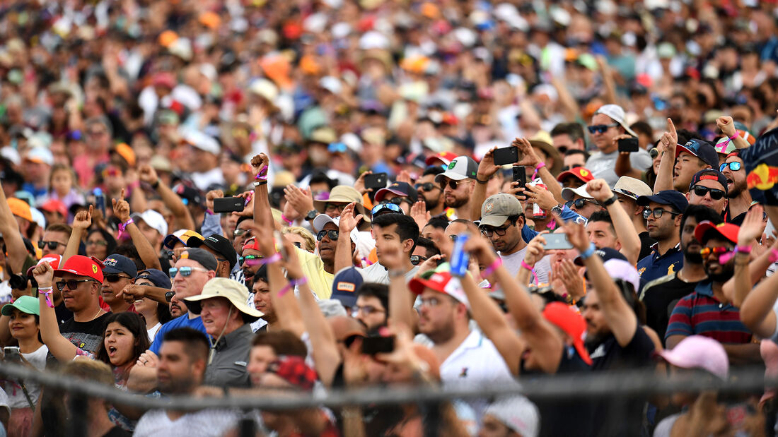 Fans-GP-USA-Austin-Samstag-23-10-2021-169Gallery-54ad104f-1844169