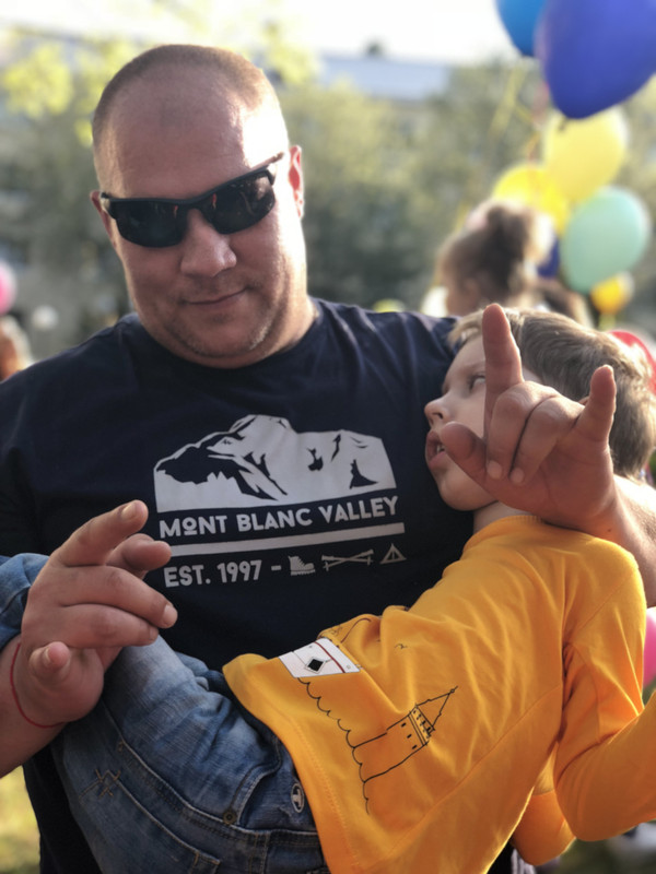 2E5862D8-D223-48A9-8D8B-286D605109C1