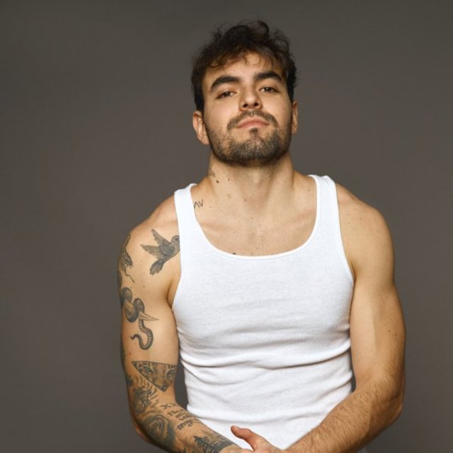 https://i.postimg.cc/1520JxX0/adriano-zendejas-3.jpg