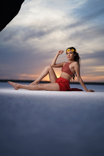 IMAGE: https://i.postimg.cc/152HgMPt/credit-signatureeditsco-MAJ08378.jpg