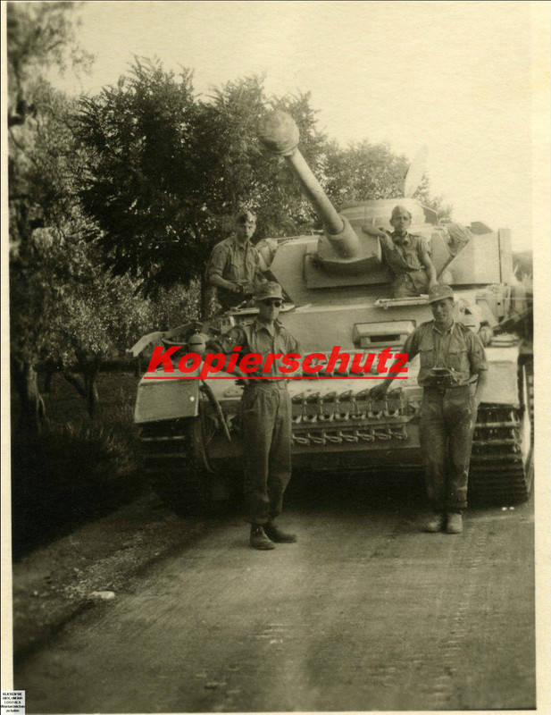 original Foto Panzer IV mit Seitenschürzen 1944 