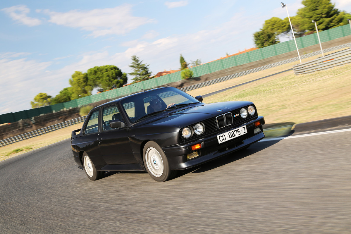 P90206035_highRes_m3-e30