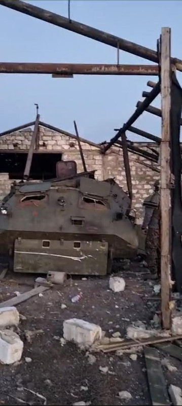 1008 Unknown component of 1V12(M) 'Mashina-S'-'Faltset' fire control system destr 17 05 24