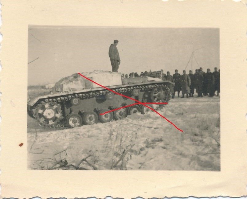 Foto Deutsche Soldaten Beute Panzer Rußland