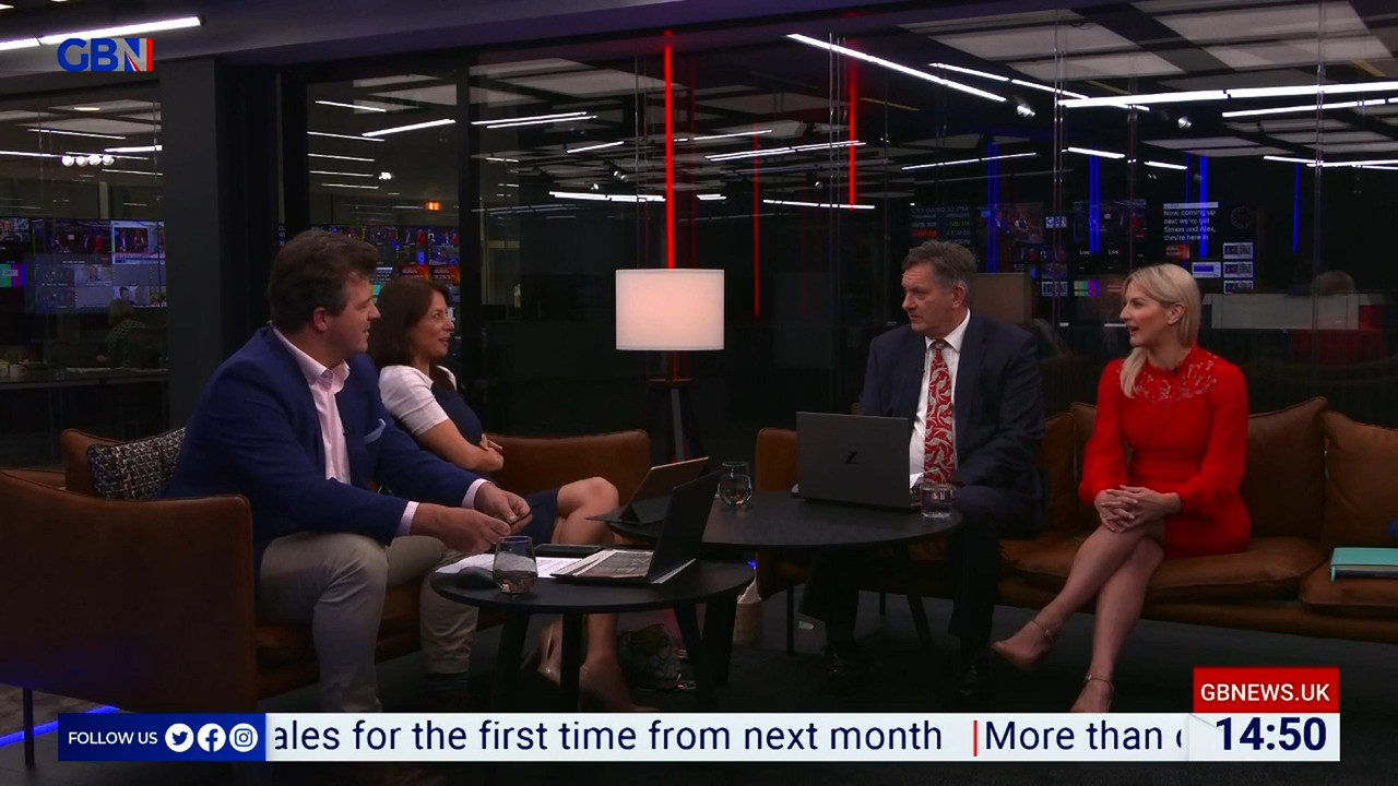 06.21 - 12.00.00 - DePiero & Halligan. What makes Britain tick. The n..._003.ts_snapshot_02.01.077