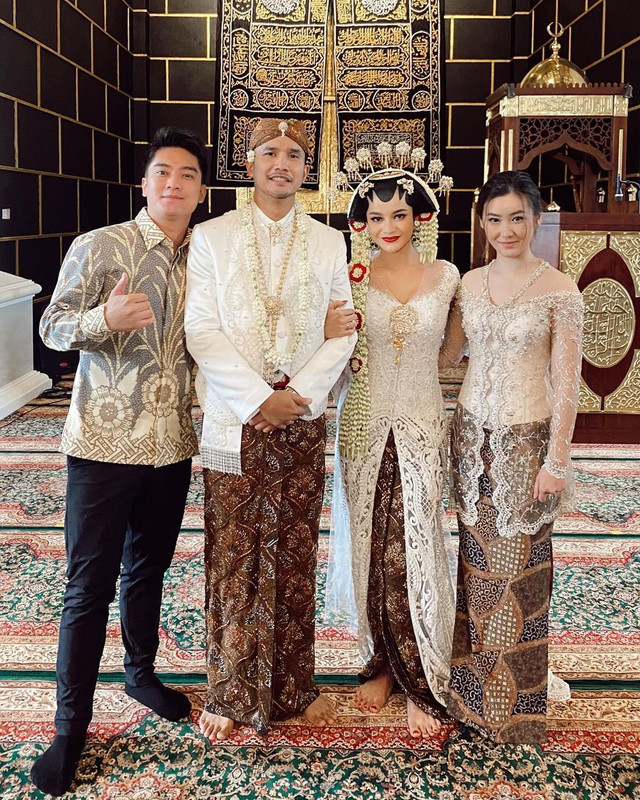 Boy William saat hadir di pernikahan Ovi Dian
