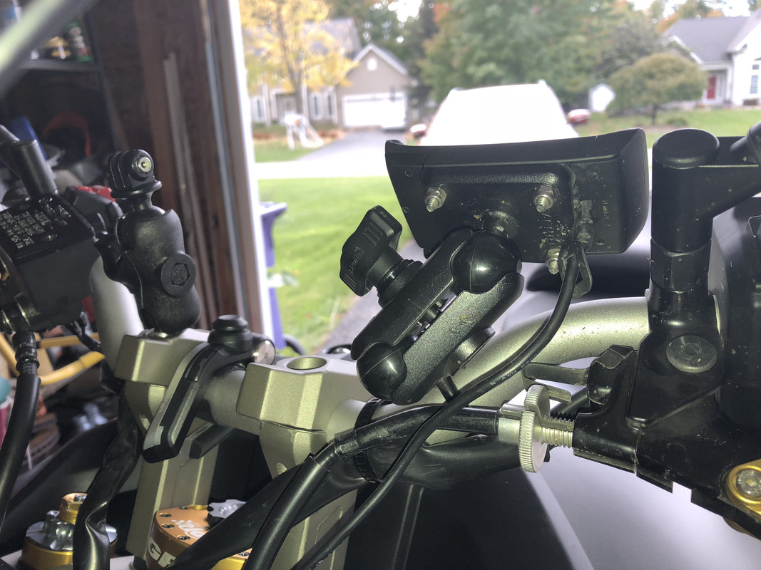 8B017C93-995B-43B4-AC10-A4111CA171D0